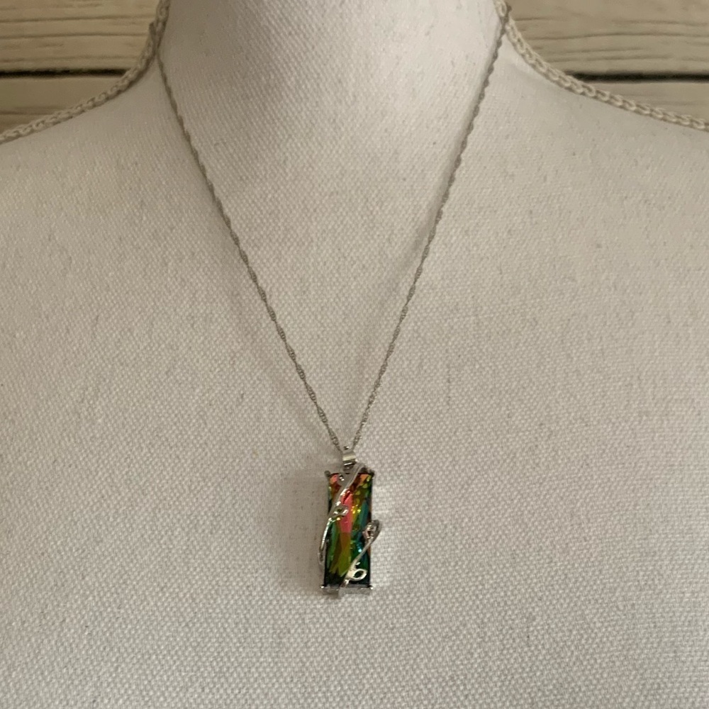 💸Beautiful Fashion Pendant Necklace - Picture 2 of 7